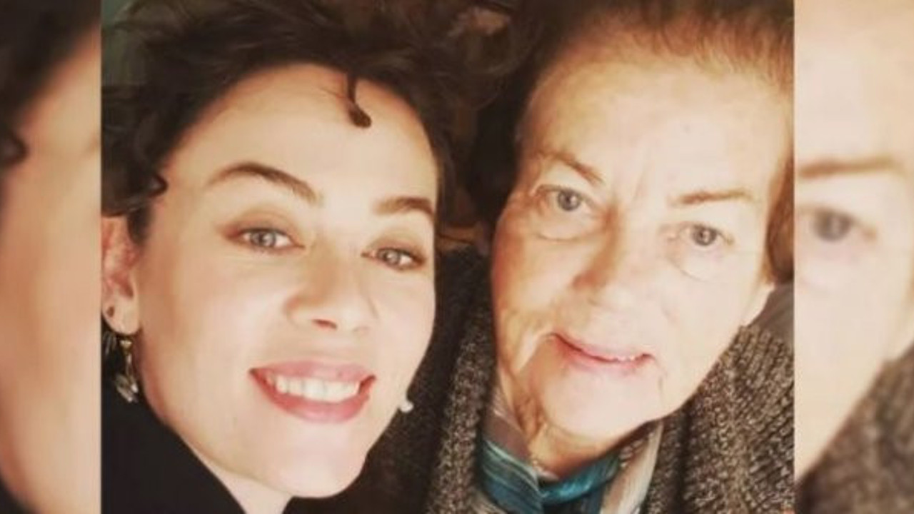 Ünlü oyuncu Demet Evgar'ın acı günü