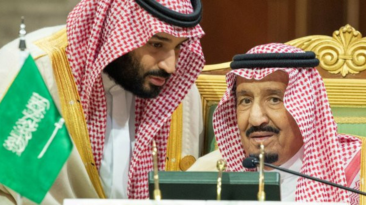 'Yolsuzluktan' görevden alındılar