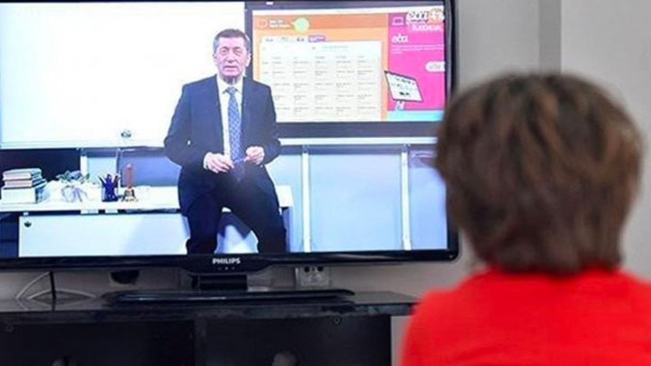 AKP'li eski milletvekili Pelin Gündeş'ten Milli Eğitim Bakanlığı'na sert tepki