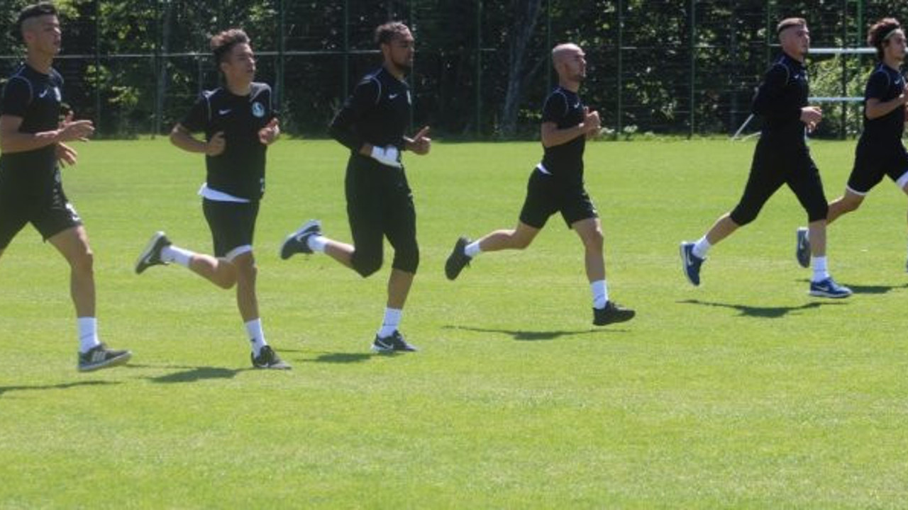 Sakaryasporlu 2 futbolcuda 'Covid-19' çıktı