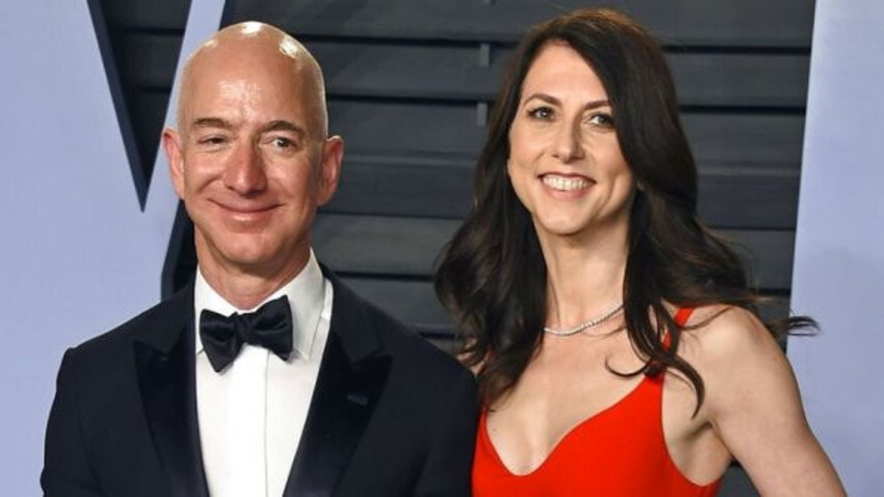 Jeff Bezos'un eski eşi Mackenzie Scott, dünyanın en zengin kadını oldu