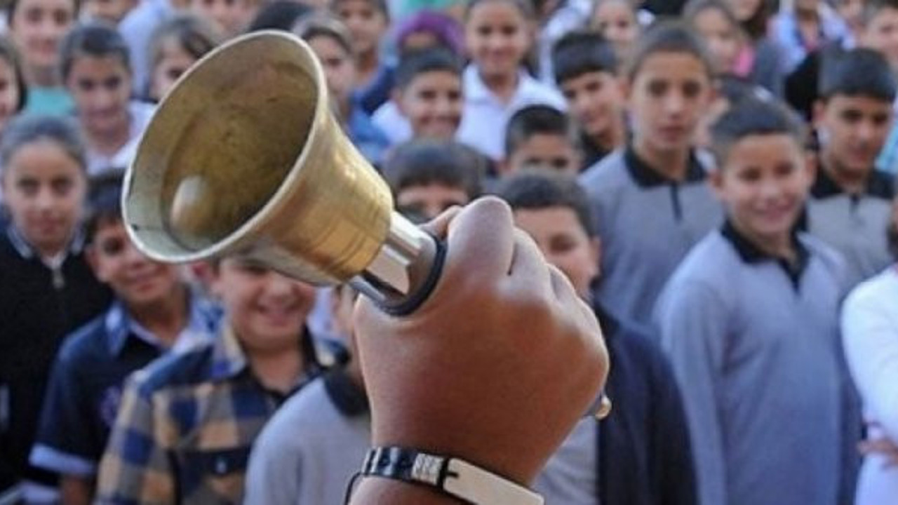 172 okulda korona görüldü! Eğitim-Sen ders zili çalmadan iddia etti! Kurumların adı tek tek açıklandı