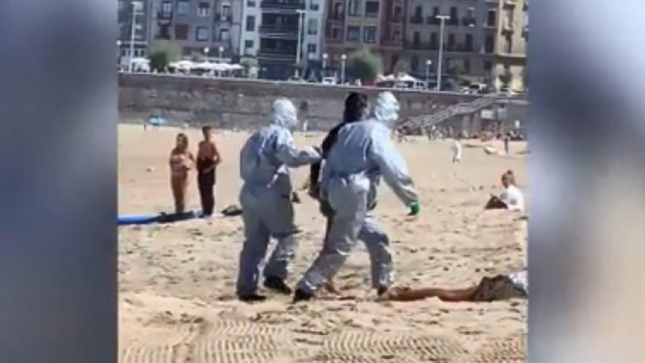 Plajda korona virüs paniği: Tehlikeyi ucuz atlattılar