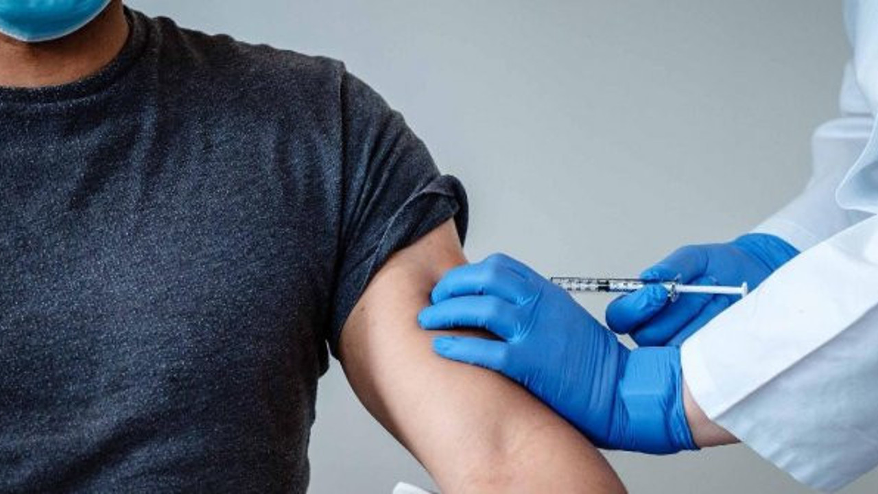 Rusya'dan korona virüs aşısıyla ilgili müjdeli haber geldi