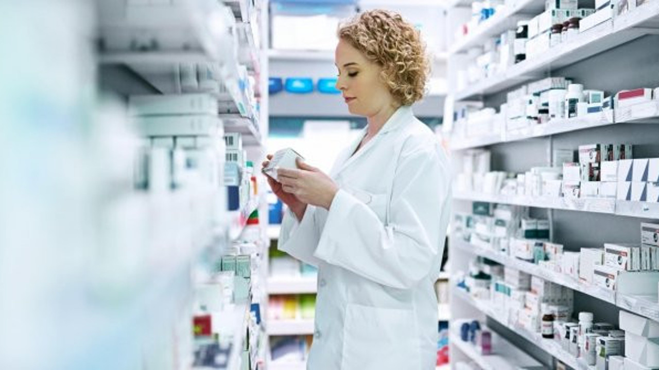 Eczacılar Birliği Başkanı Erdoğan Çolak açıkladı: 1,5 milyon doz geliyor