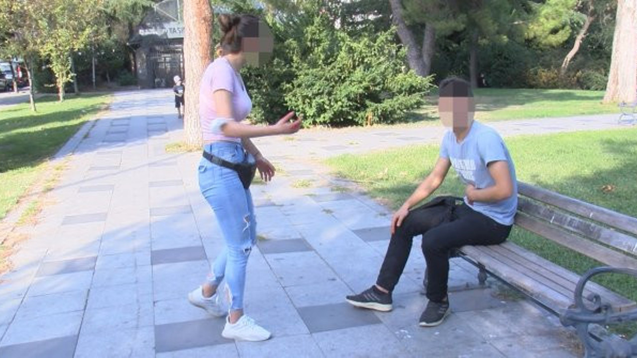 Sevgilisini bıçaklayıp başında bekledi