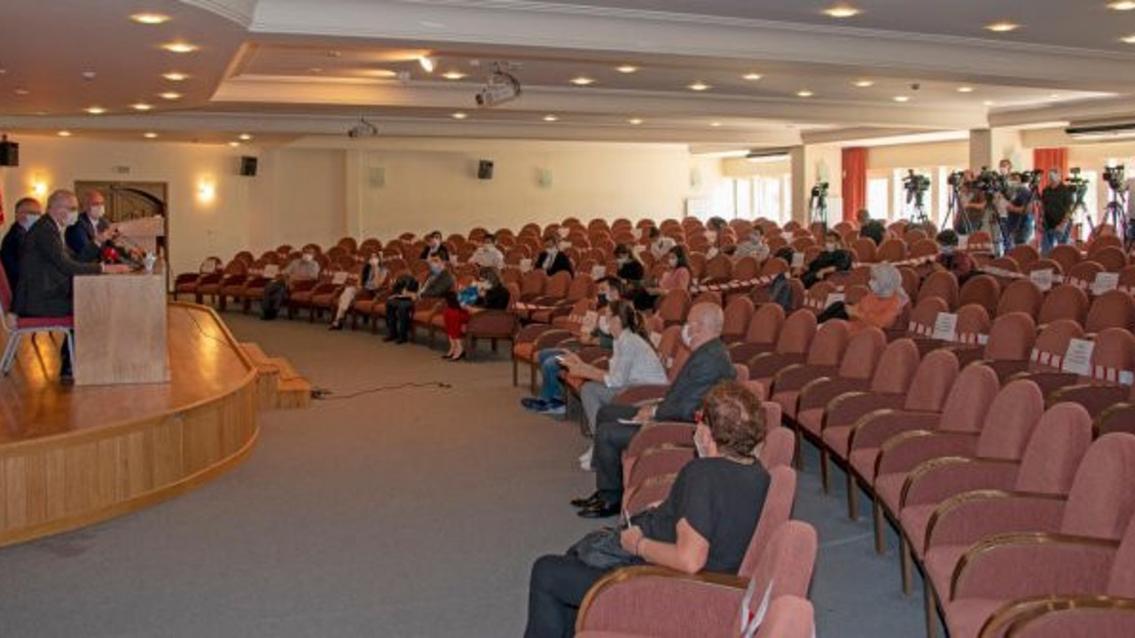 Korona virüs kabus olmaktan çıkıyor! Bilim Akademisi Üyesi Prof. Dr. Murat Akova müjdeyi verdi