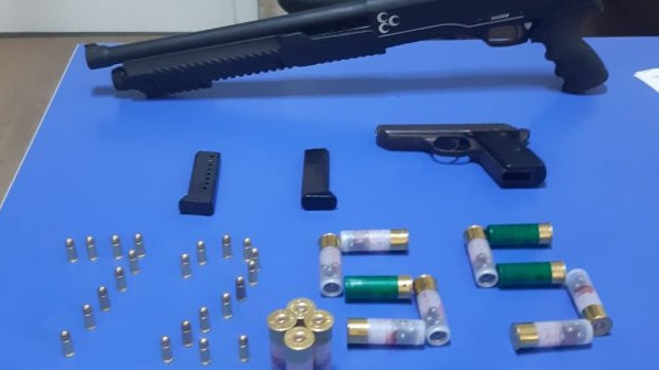 Aydın'da 31 suçtan aranıyordu sahte kimlikle yakalandı! Üzerinden cephanelik çıktı