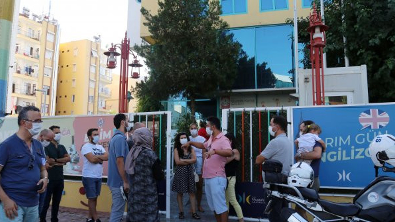 Özel okulu pat diye kapattılar, veliler isyanda