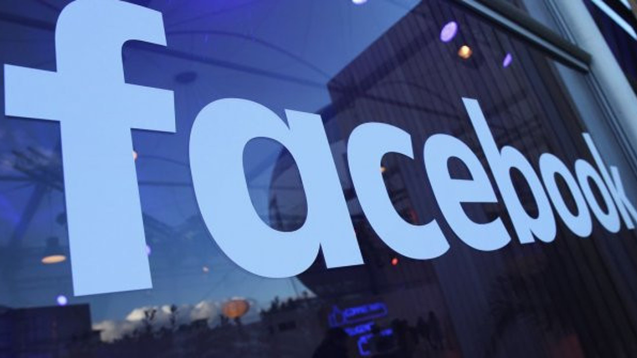 Facebook iki ülkede hesapları kapattı