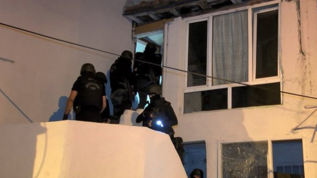 Aralarında Afrin'den yurda kaçak yollardan girenler de var! İstanbul'da terör operasyonu