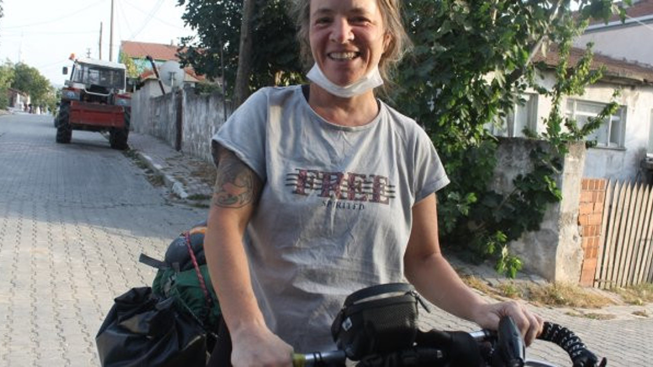 Bisikletiyle Dünya turuna çıkan kadının son durağı Türkiye oldu
