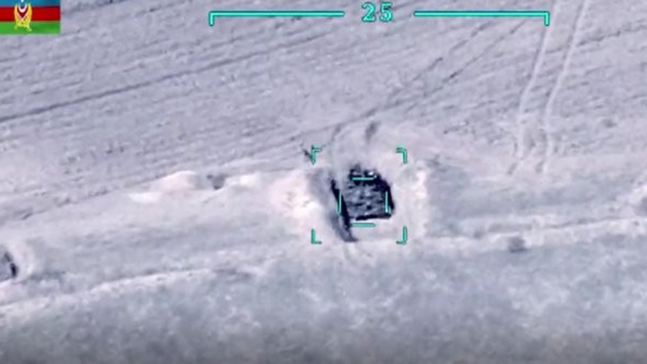 Azerbaycan Ermeni hedeflerini böyle vurdu! Saldırıya anında karşılık veren Azerbaycan görüntüleri paylaştı