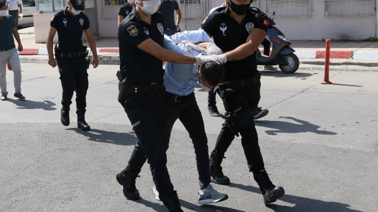 Hatay'da 10 suçtan aranan şahıs, Antalya'da yakalandı
