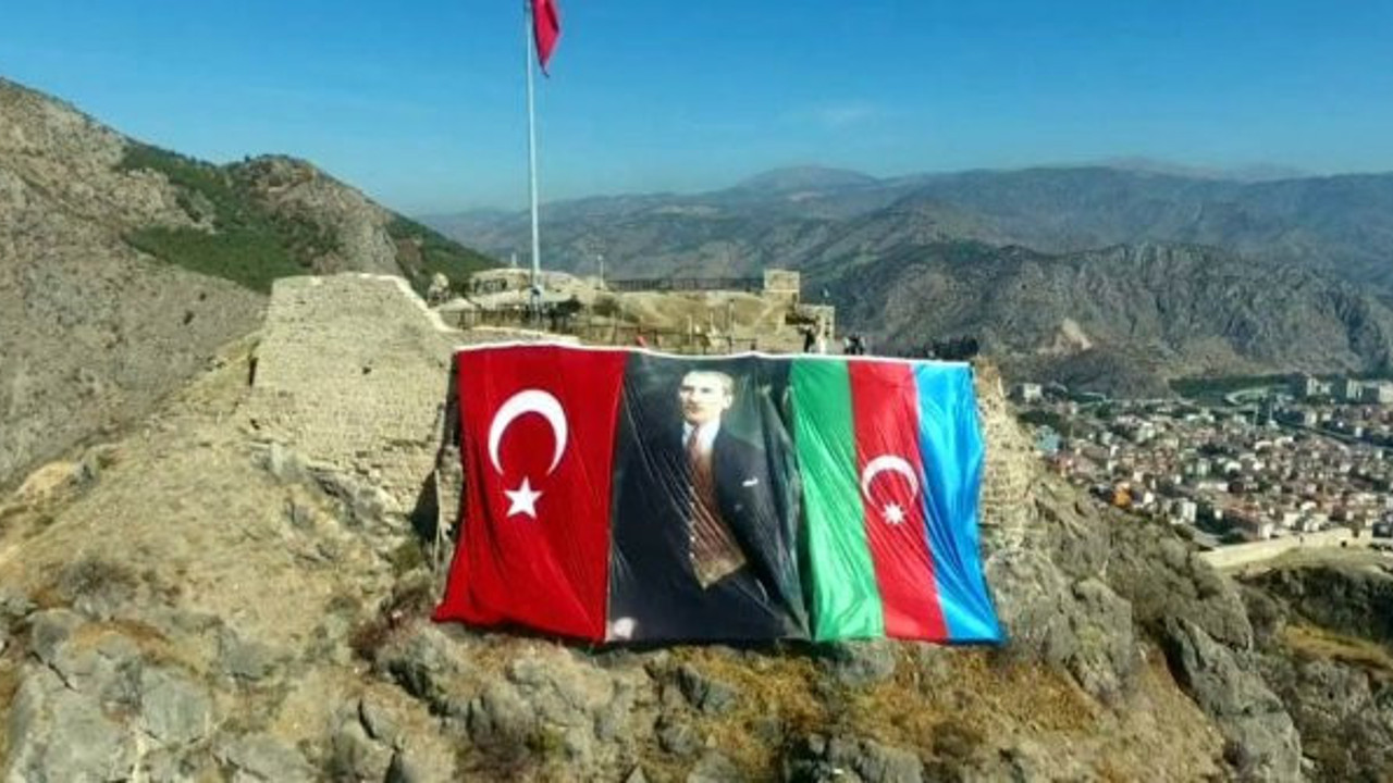 Amasya'dan Azerbaycan'a dev bayraklı destek