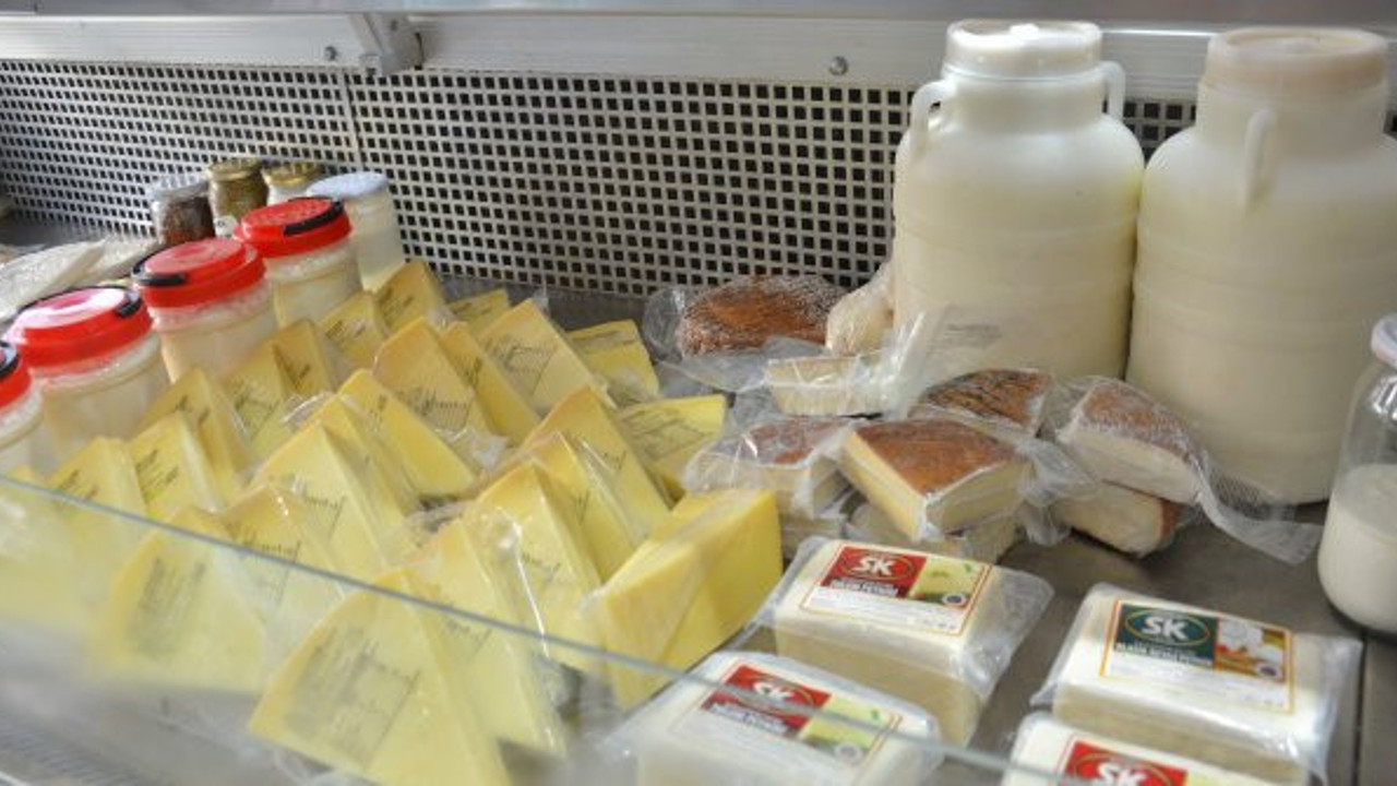 Bakın peynir ve yoğurt diye vatandaşa ne yedirmişler