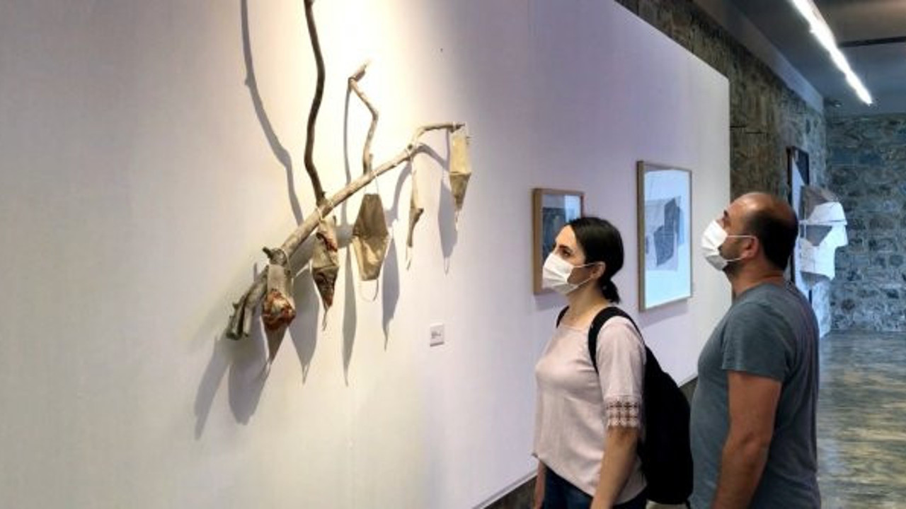Korona çağdaş sanata da yansıdı
