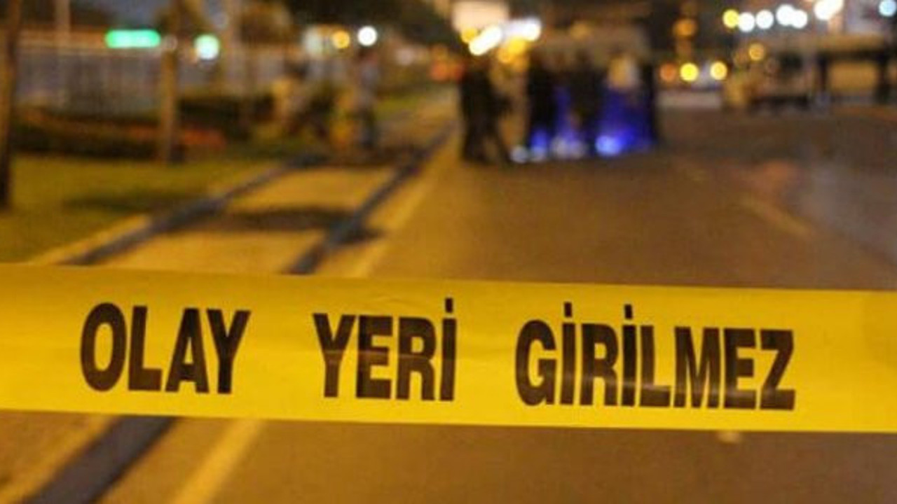 Caddede yürürken silahlı saldırıya uğradı