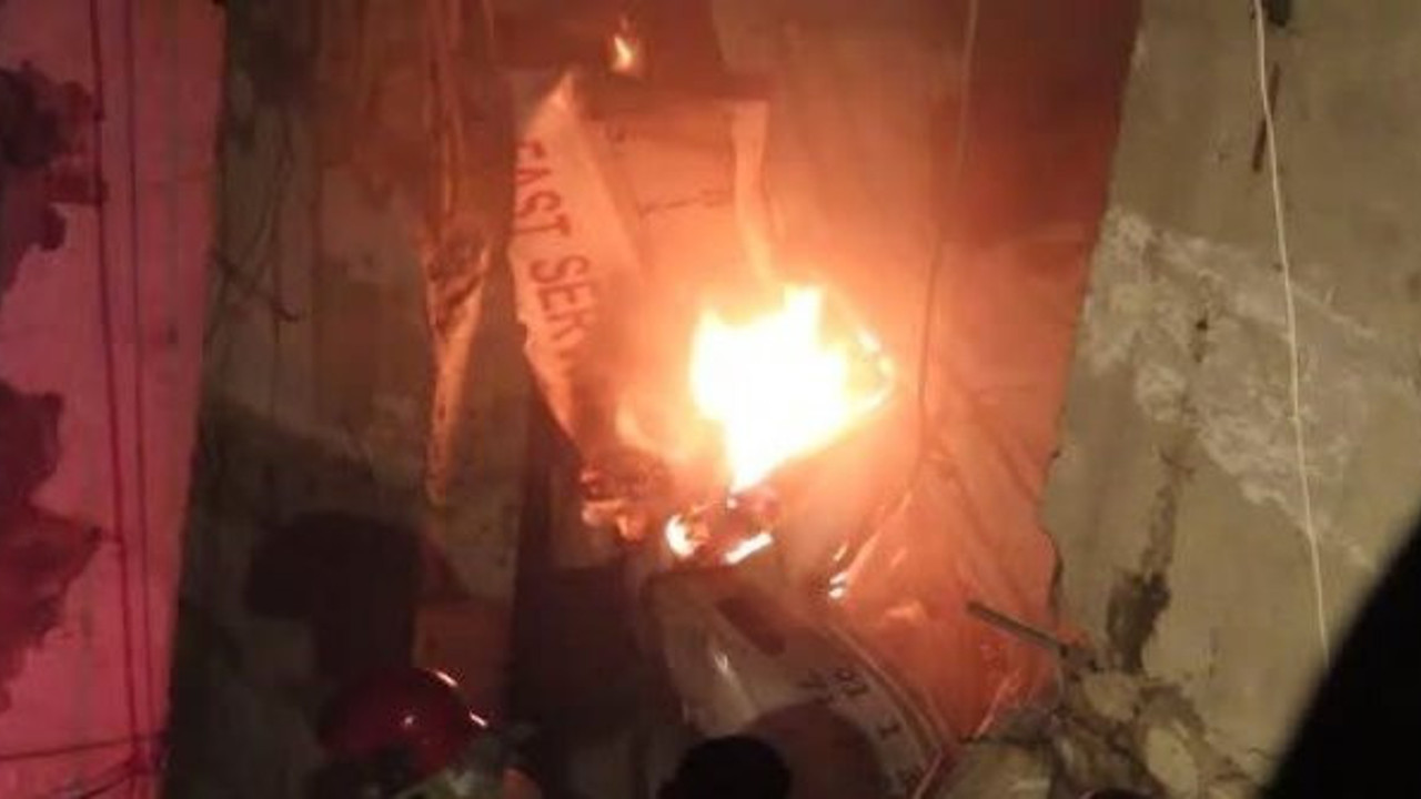 Lübnan'da yakıt deposu patladı!