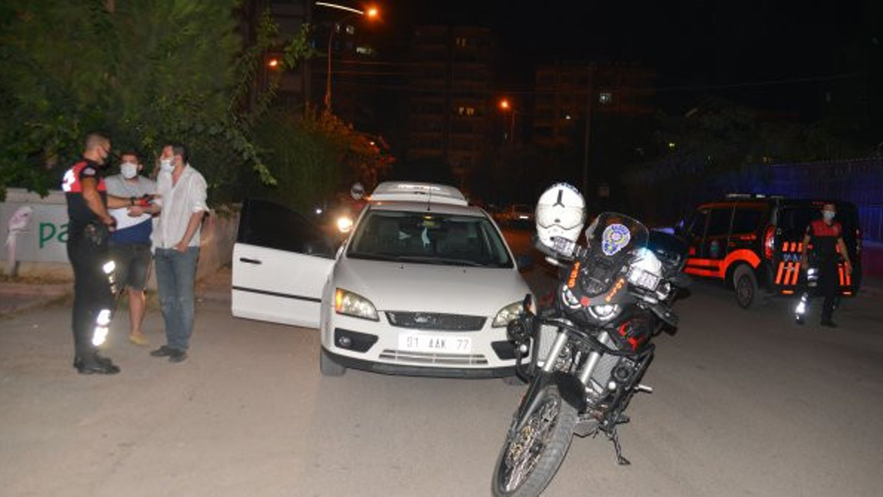 'Dur' ihtarına uymadı! Polisin önünde 'makas' atarak kaçtı! Birkaç kilometre sonra yakalandı