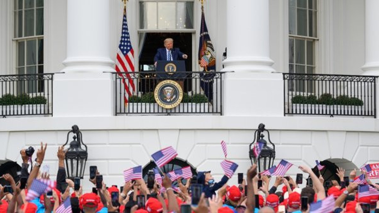 Korona virüse yakalanan Trump, Beyaz Saray'dan halka seslendi