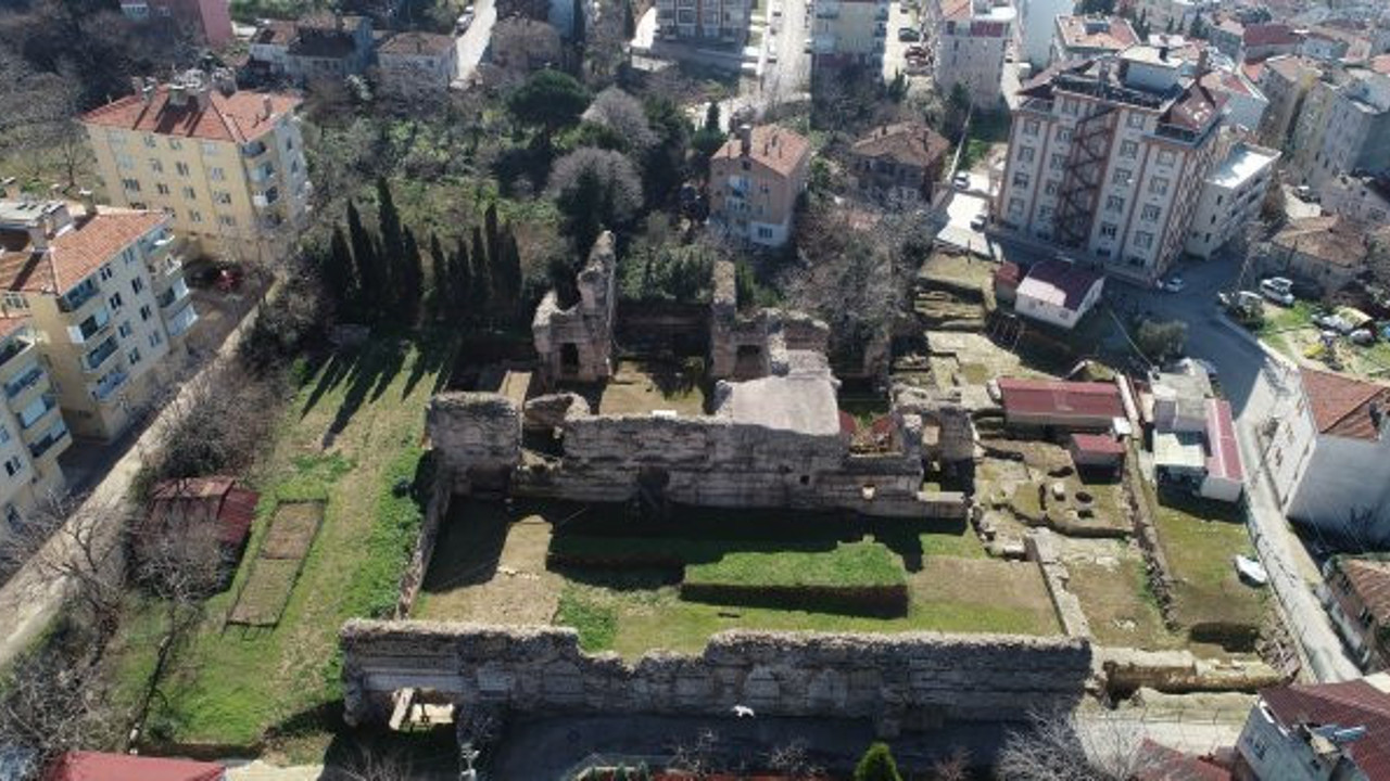 Sinop'u kazdıkça toprak altından çıkıyor. İlk kez görüldü. Prof. Dr. Gülgün Köroğlu şaşkına döndü