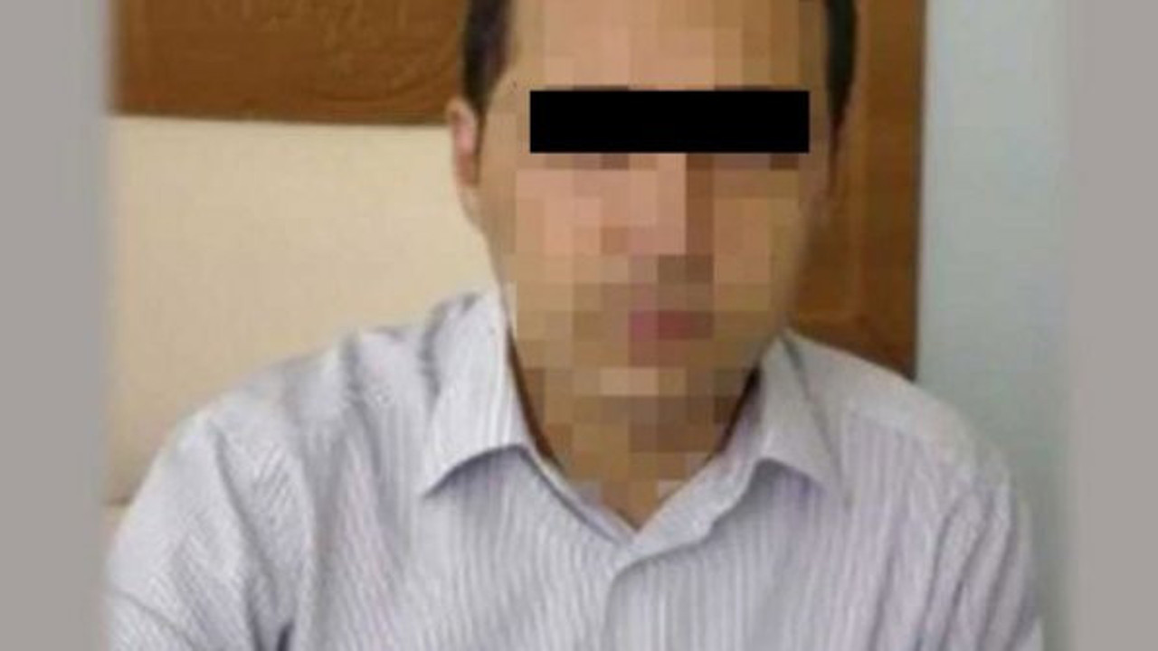 Orman Müdürü ağaçlara bakın ne yapmış. Müdür beyin yeşil kürkü ağaçlar olmuş türkü