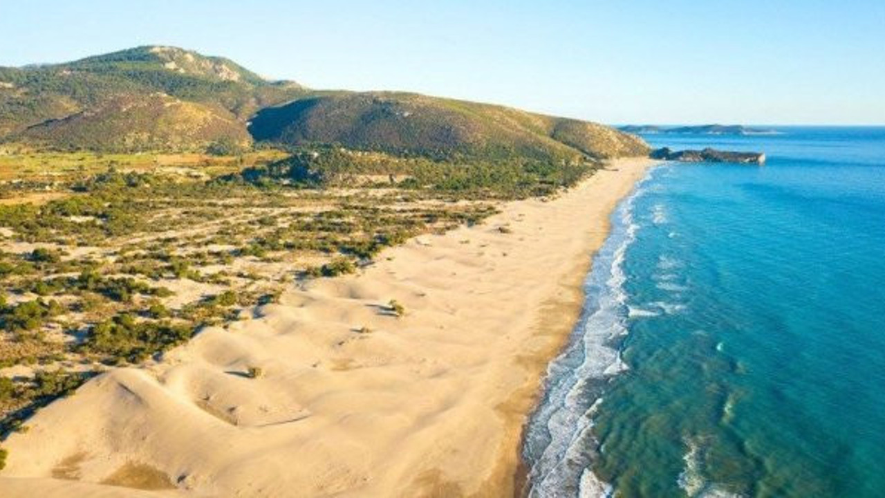 Antalya'da bir doğa harikası. Turistler Patara'nın kum tepelerine gitmeye bayılıyor
