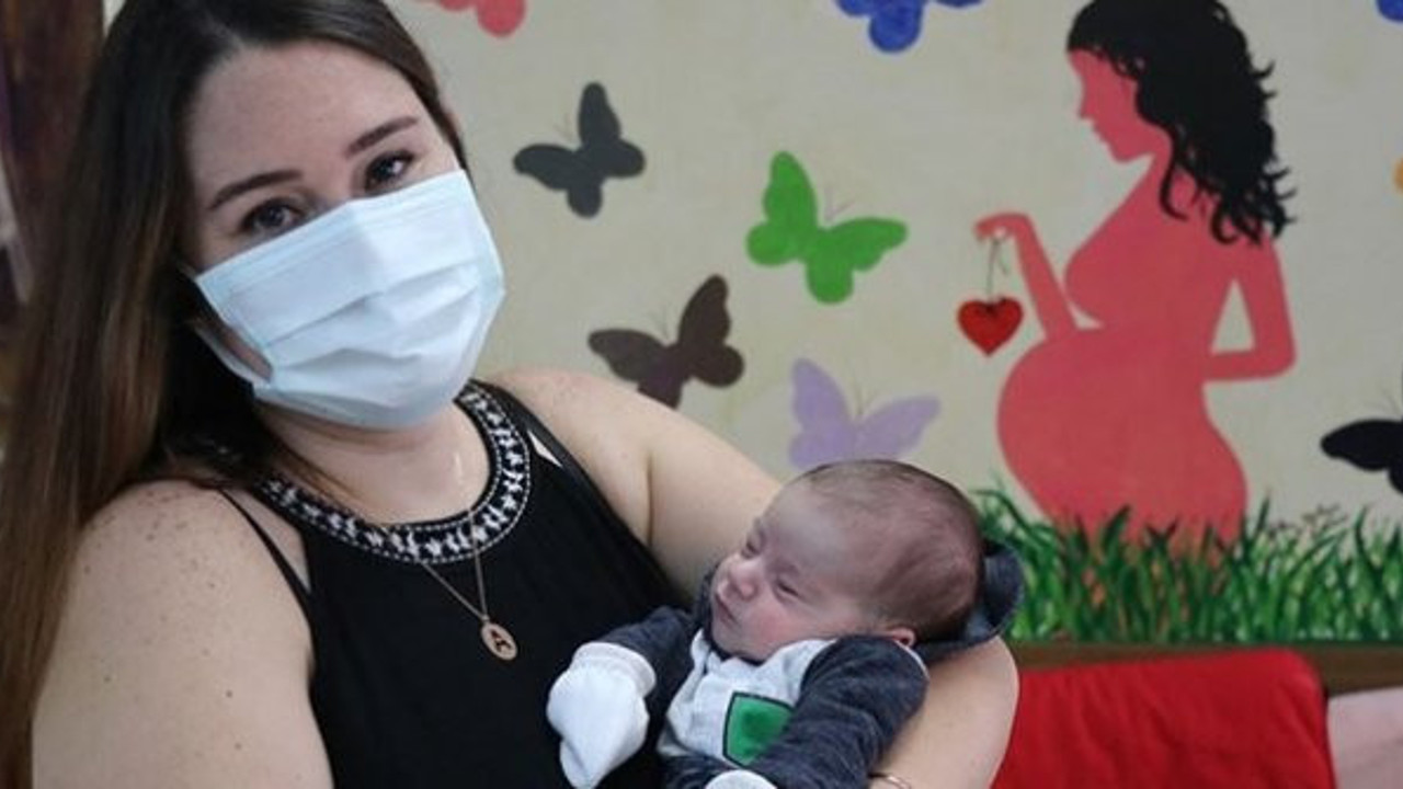 Doğuma 4 gün kala ortaya çıktı. Gözyaşlarına hakim olamadı