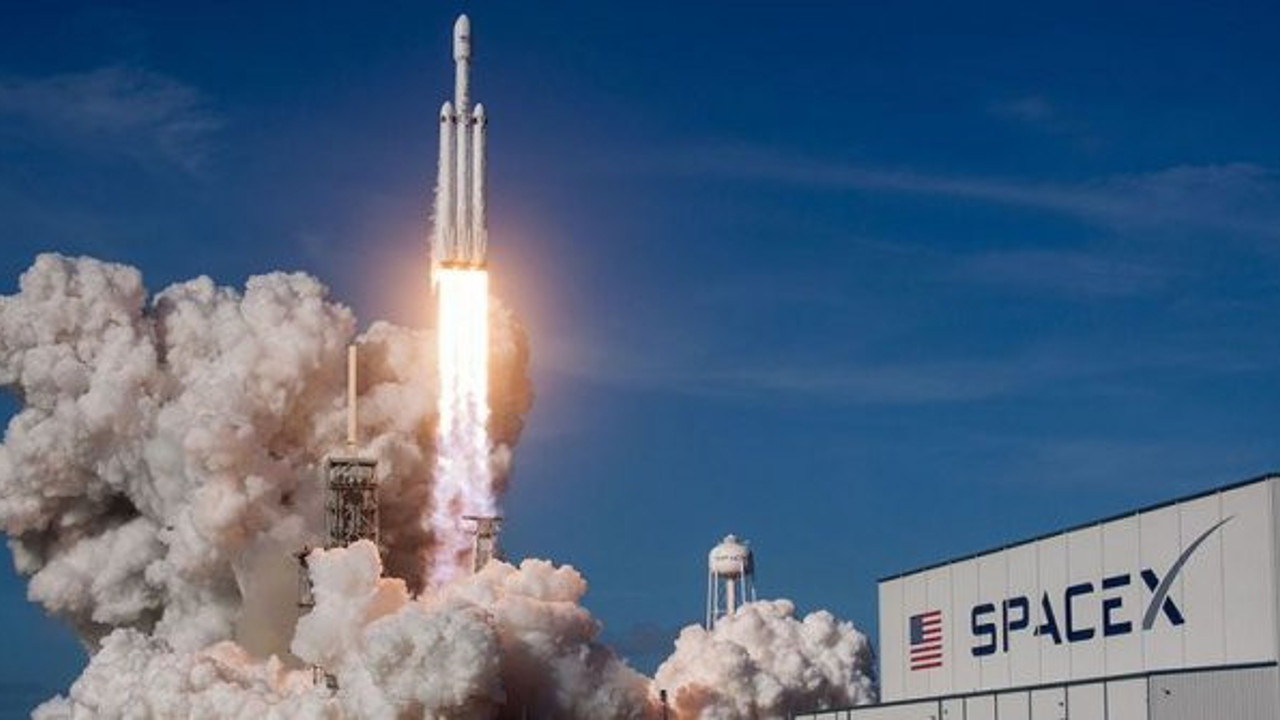 SpaceX tarafından 60 iletişim uydusunun fırlatılışı iptal edildi