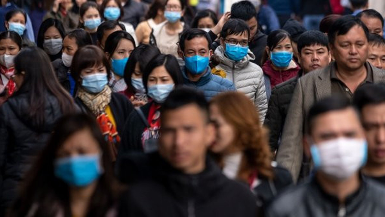 Korona aşısını ilk geliştiren isimden tüm dünyayı sarsacak virüs açıklaması. Çok özel toplantıda ağzından kaçırdı