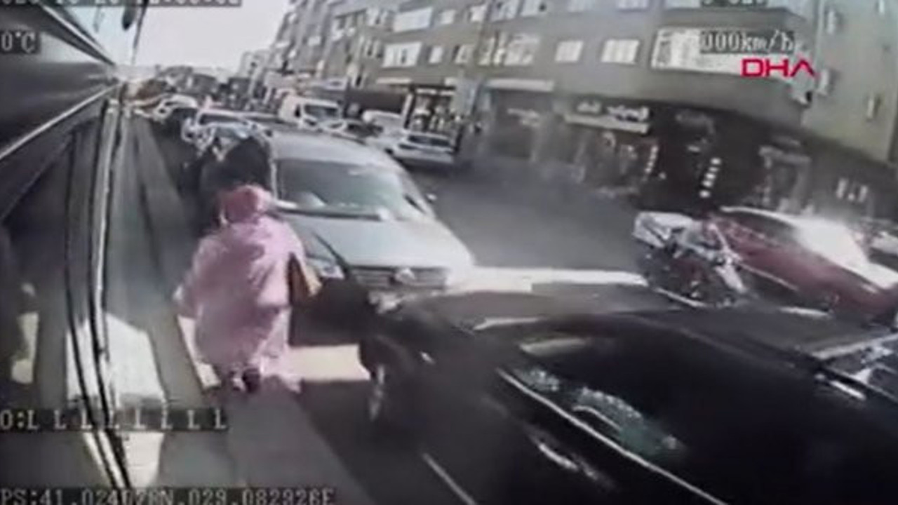 Otobüse alınmayan öfkeli kadın neler yaptı neler. Bindiği taksiyle takip etti. Çevredekiler şok oldu