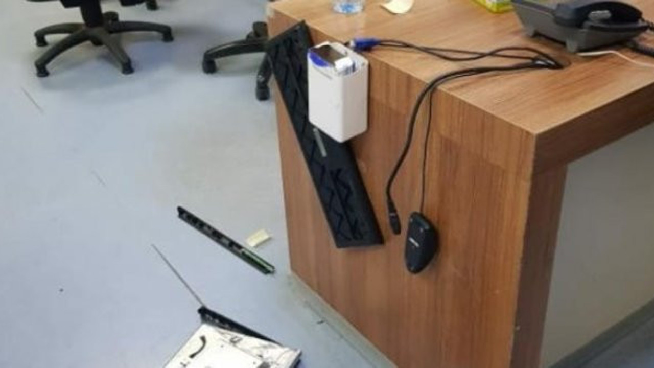 İğnenin yan etkilerini söyledi diye bunu yaptı, iğne yaptırsaydı neler olurdu!