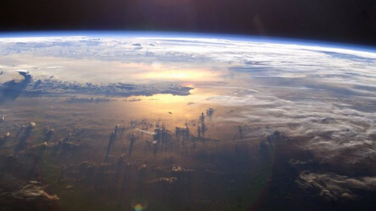 Ölüm aniden gelecek. Gizli gizli yayılıyor Dünya'nın sonunu hızlandırıyor