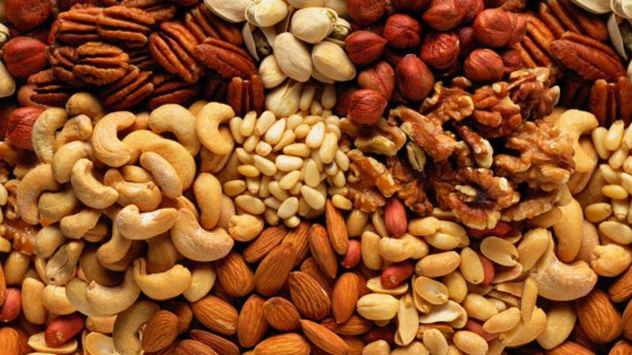 Dolar fırladı, vatandaş kuruyemişten de mahrum kaldı! İşte el yakan fiyatlar