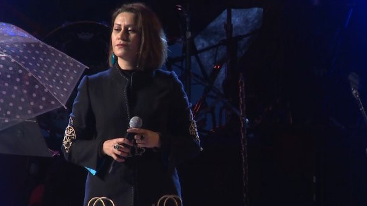 Cumhuriyet Bayramı'nda Azerbaycanlı sanatçı Azerin'den duygu dolu Karabağ mesajı