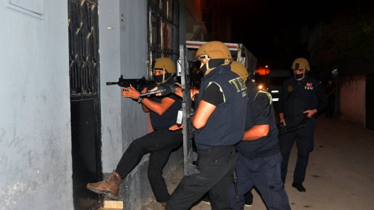 Adana'da PKK'ya şafak baskını