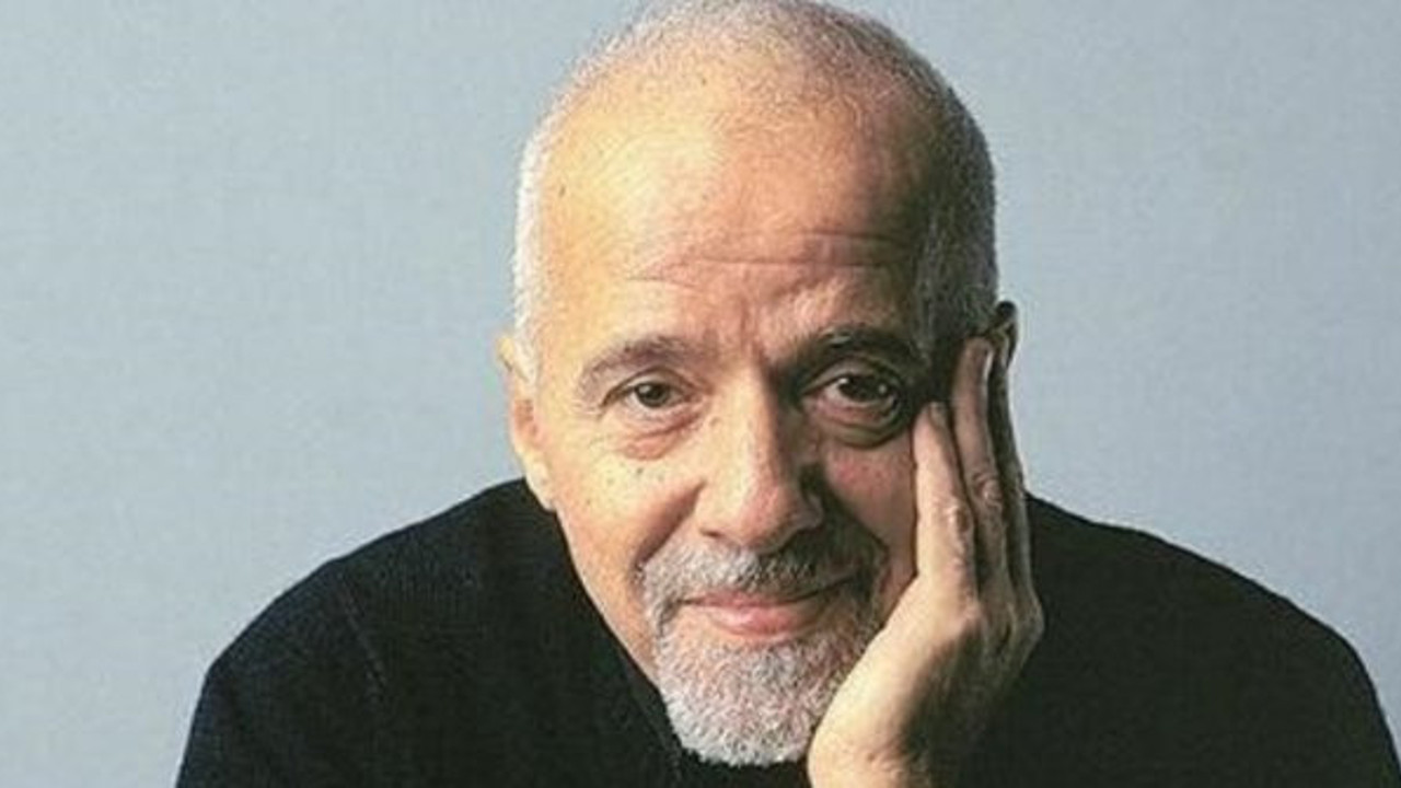 Dünyaca ünlü yazar Paulo Coelho'dan İzmir için bağış, Kuran'dan ayet paylaştı