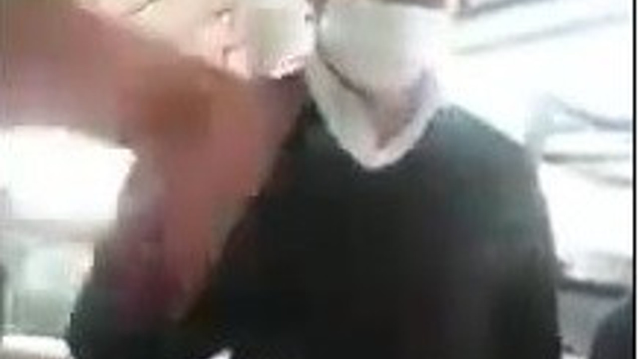 Bugün de başkalarının yerine utandık. İzmir'de yaşanan pes dedirtti