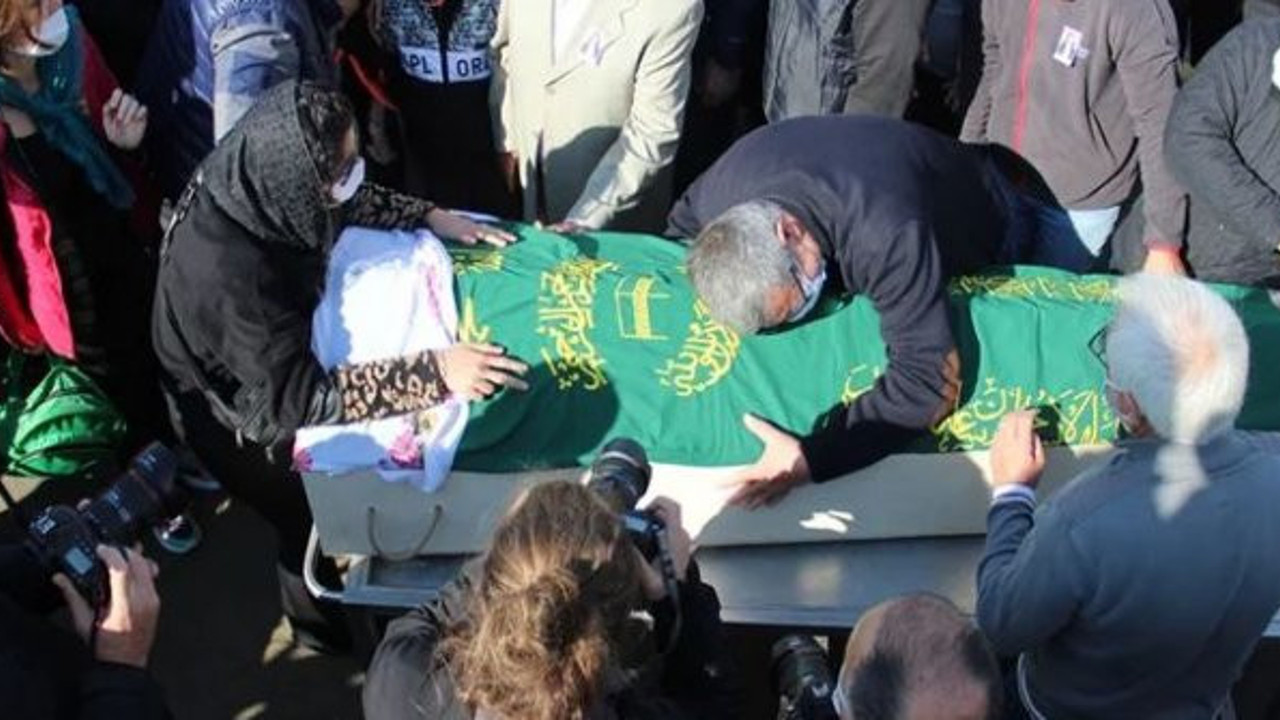 Mucize çocuk Ayda'nın annesine gözyaşlı veda. Babasının sözleri yürekleri parçaladı