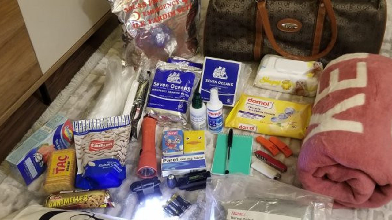 72 saatlik olsun. Deprem çantasını hazırlarken dikkat