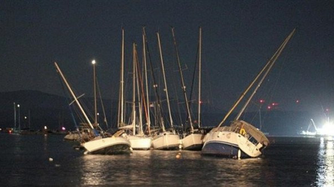 İzmir'deki tsunaminin bilançosunu Sahil Güvenlik Komutanlığı açıkladı