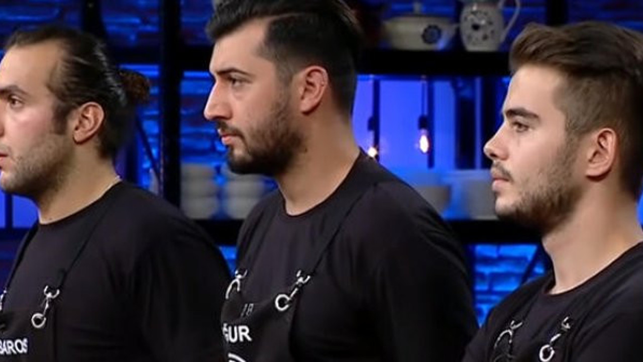 MasterChef Türkiye’de Mehmet şefin itirafı geceye damga vurdu. MasterChef Türkiye'ye kim veda etti. 8 Kasım 2020 MasterChef Türkiye’de elenen isim Uğur mu, Furkan mı, Barbaros mu?