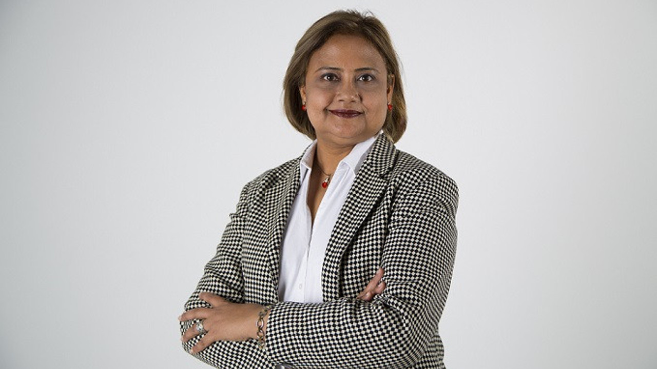 Sigara vücuttaki tüm vitamin deposunu yavaş yavaş boşaltıyor. Dr. Indrani Kalkan açıkladı