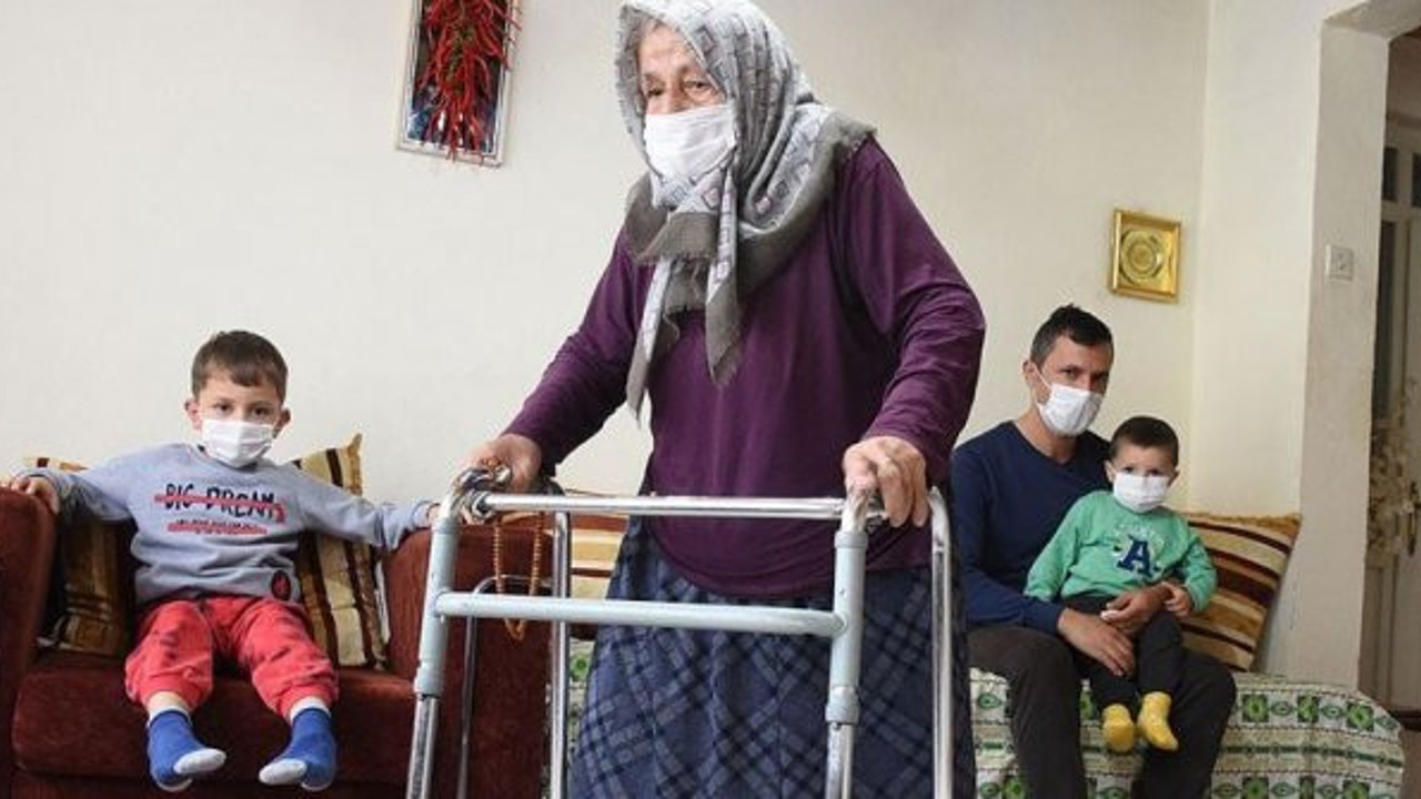Ailesi yaşamasına ihtimal vermedi. 90 yaşındaki kanser hastası Fati nine koronayı yendi. Neler anlattı neler