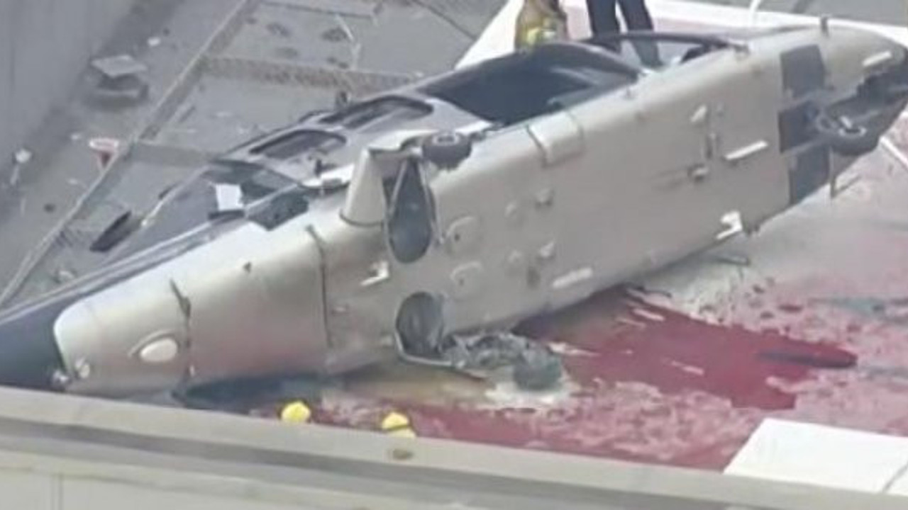 Kalp taşıyan helikopter yere çakıldı