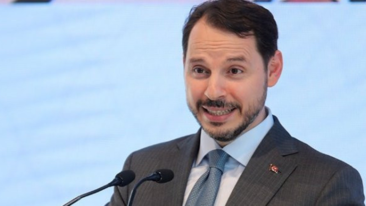 Berat Albayrak’ın istifasını yazamayan gazeteler bugün nasıl çıktı. Hangi gazeteler ortak başlık attı. İşte fotokopi medyanın son hali