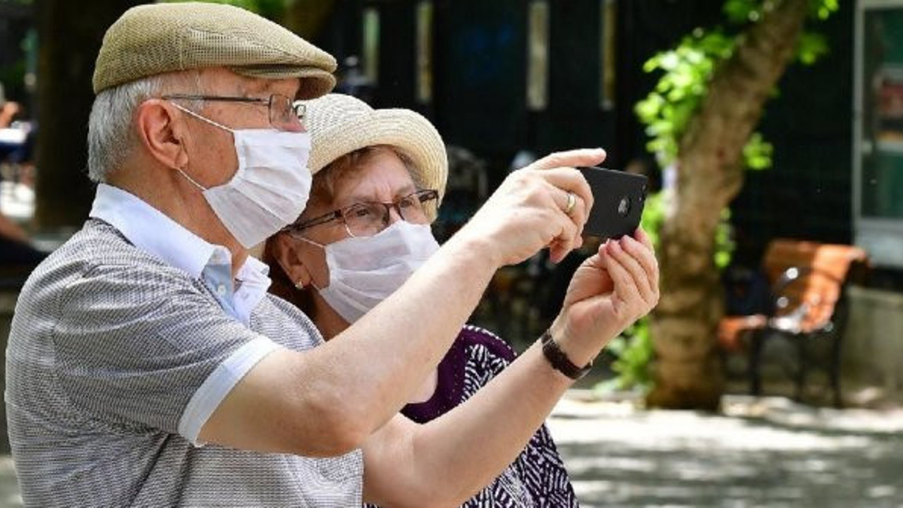 Flaş... Flaş... Ankara'da 65 yaş üstüne korona yasağı