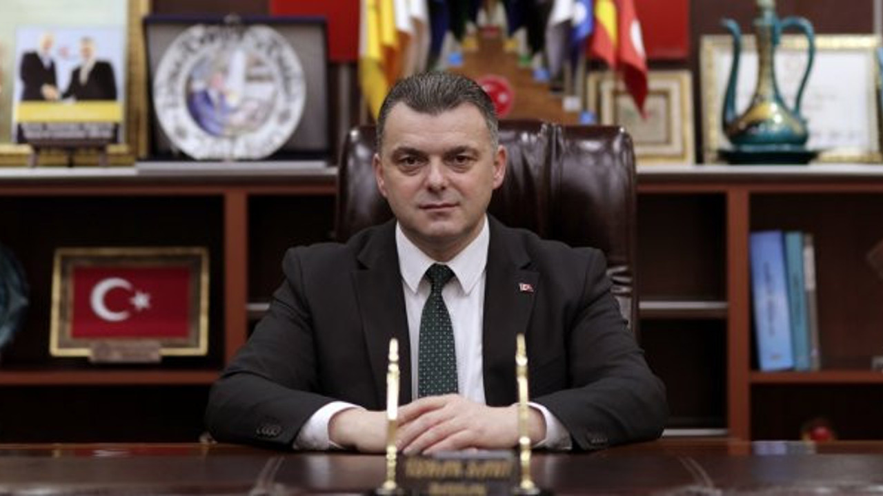 Karasu Belediye Başkanı İshak Sarı koronaya yakalandı