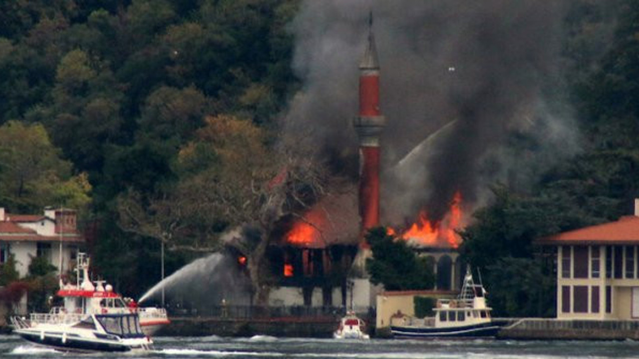 Cumhurbaşkanı Erdoğan'dan Vaniköy Camii paylaşımı